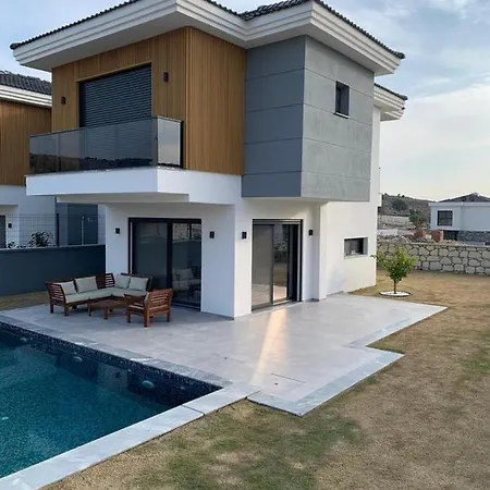 Royal * Çeşme